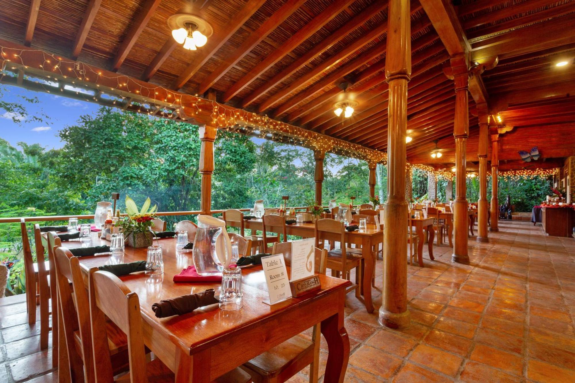 Ian Anderson Caves Branch Jungle Lodge Belmopan Exteriör bild